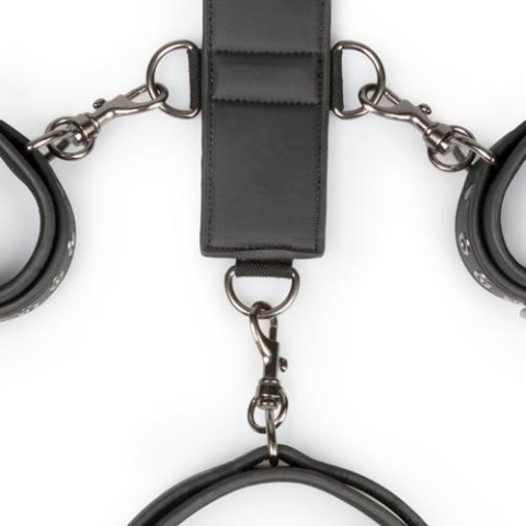 Zmysłowe Wiązania BDSM na Szyję i Nadgarstki