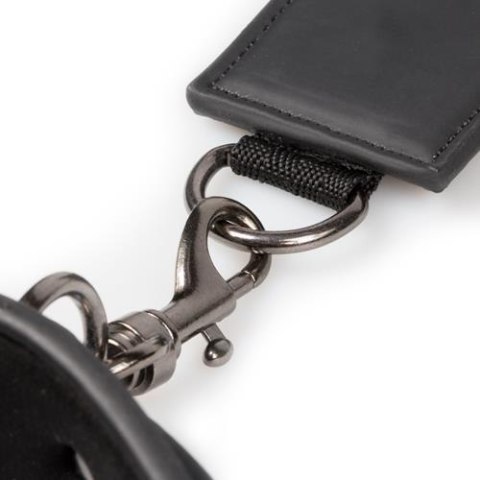 Zmysłowe Wiązania BDSM na Szyję i Nadgarstki