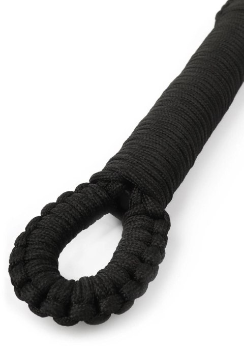 Flogger z Węzłami, Czarny