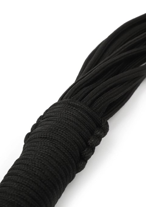 Flogger z Węzłami, Czarny