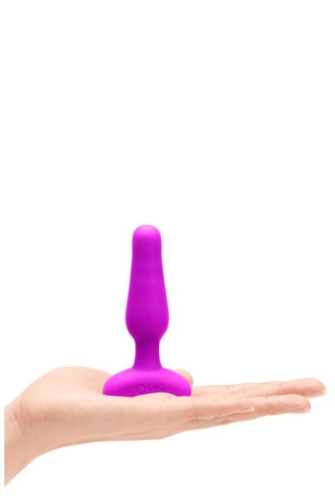 Wibrujący korek analny B-Vibe Novice Plug – fuksja