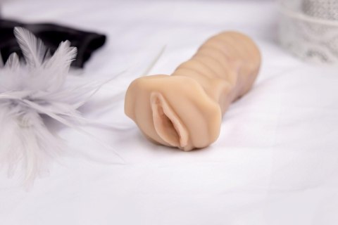 French Maid – Masturbator o Realistycznym Dotyku